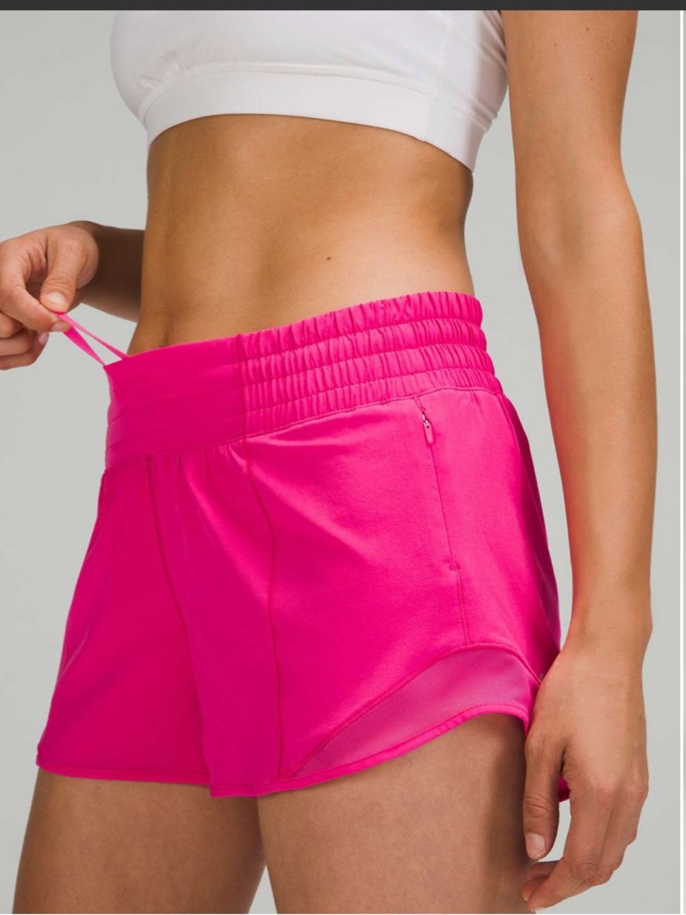 Lululemon Hotty Hot High-Rise Short 2.5"
Sonic Pink